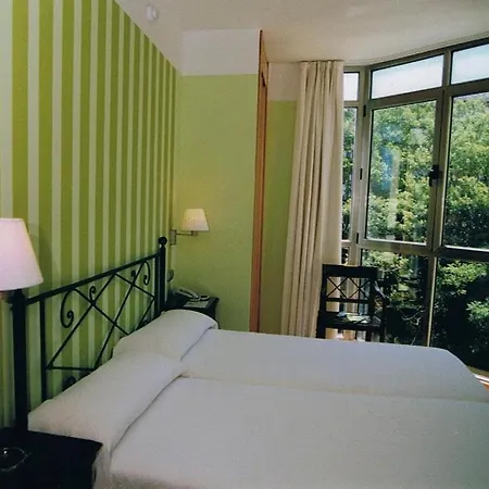 Hotel La Concha De 3*